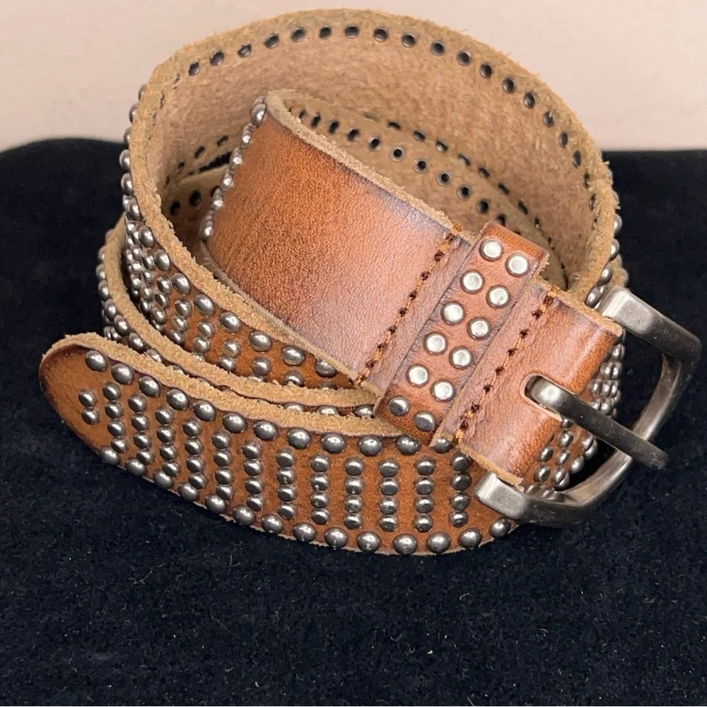 Vintage Medium Mens Fit Tan Brown Leather Studded Belt Y2K Western Biker